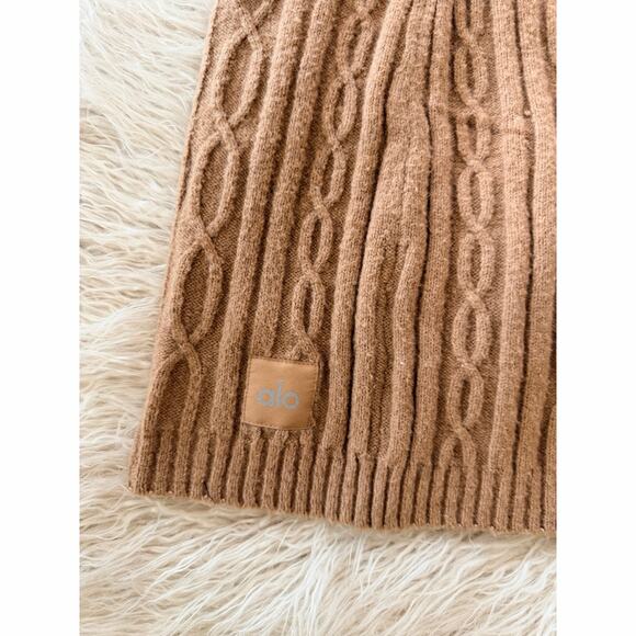 Alo Yoga Winter Bliss Cableknit Cable Knit Sweater Skirt Toasted Almond - Picture 2 of 4